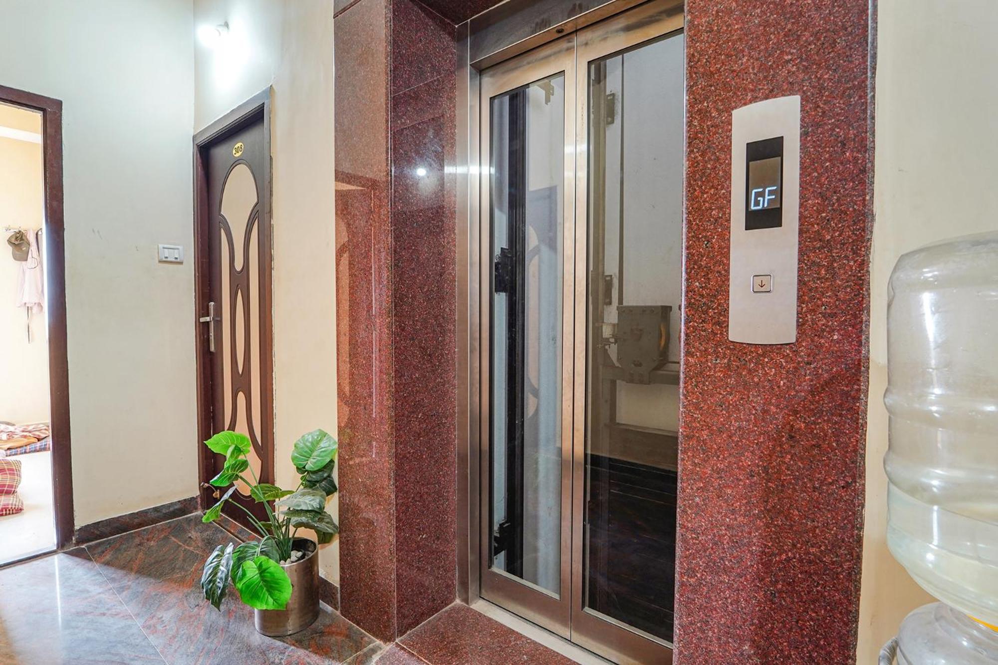 Fabexpress Its South East Residency Hotel Siruseri Luaran gambar